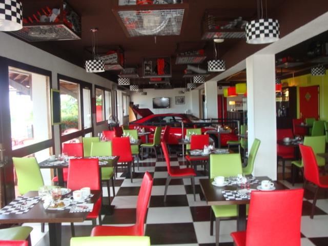Kyriad Montlucon - Saint Victor Restaurang bild